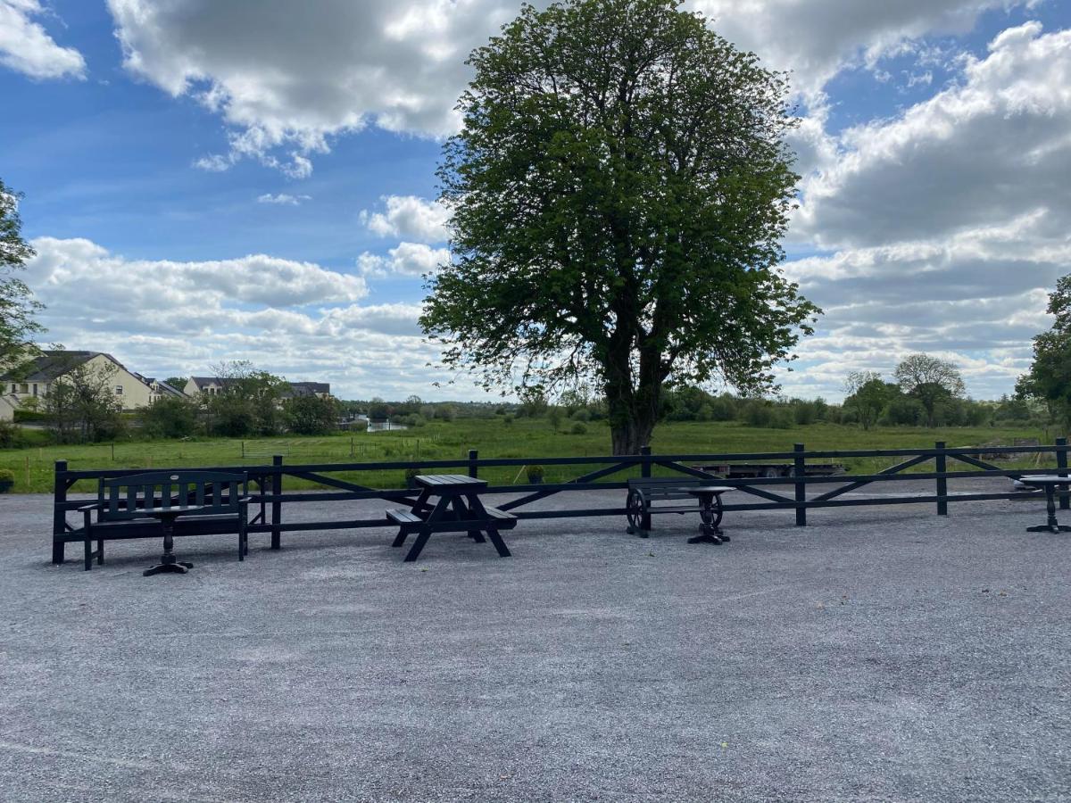 The Leitrim Inn And Blueway Lodge County Leitrim Eksteriør billede